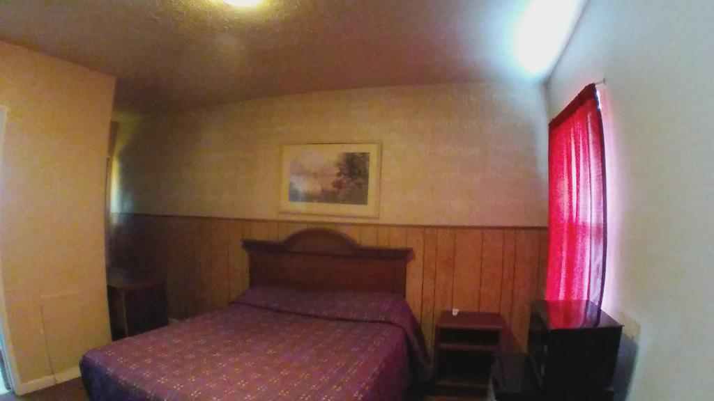 Colonial Motel Marshalltown Kültér fotó